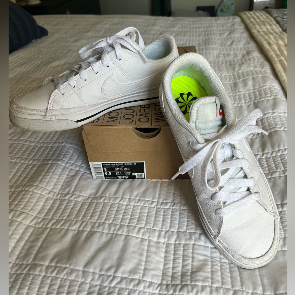 Nike White Low-Top Athletic Sneakers with Neon Green Insoles